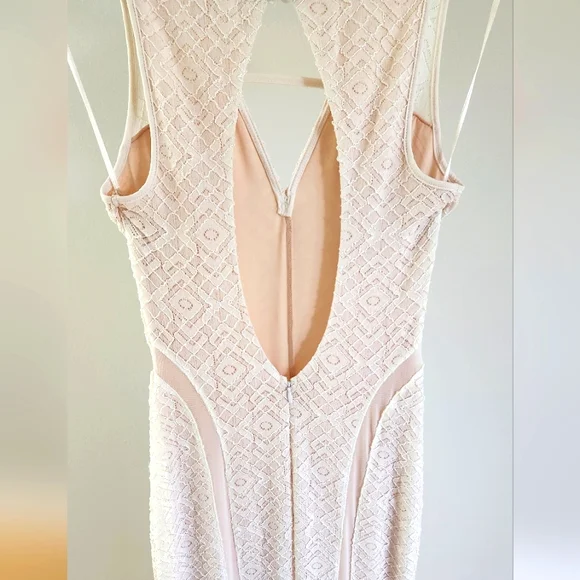 Open-Back Maxi Gown - Picture 11 of 16